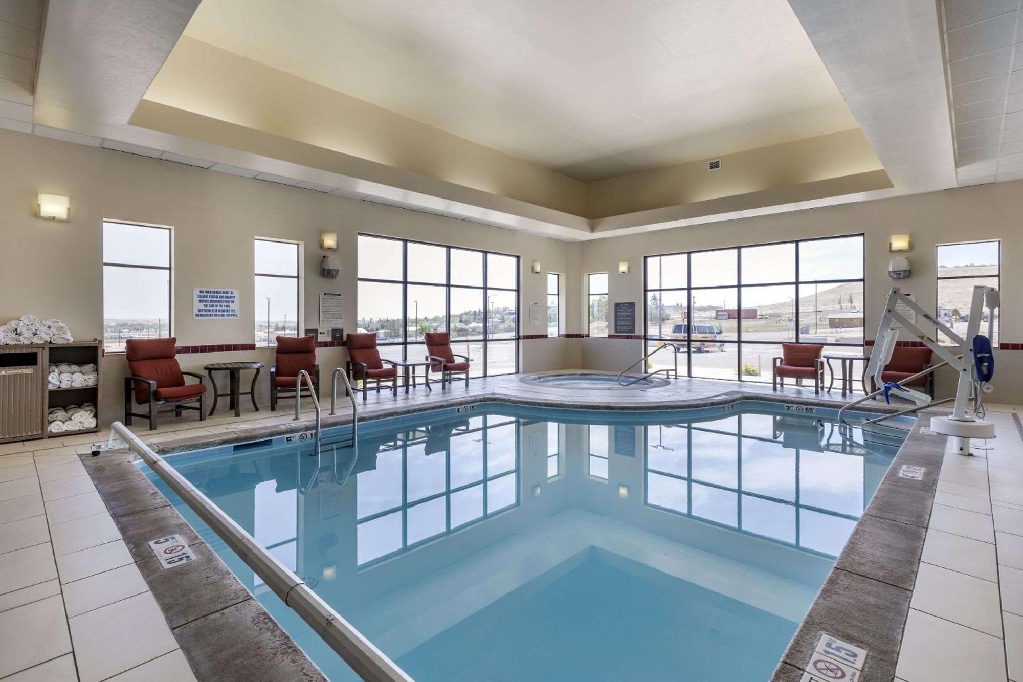 Comfort Suites Helena Airport Екстер'єр фото